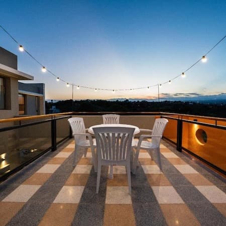 Alojamiento Cabana - terraza con vistas a las sierras