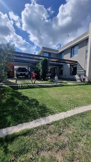 Momento de juego durante la estadía en Cala Cabana